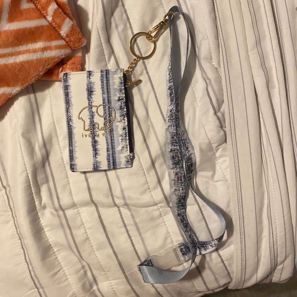 Ivory ella lanyard